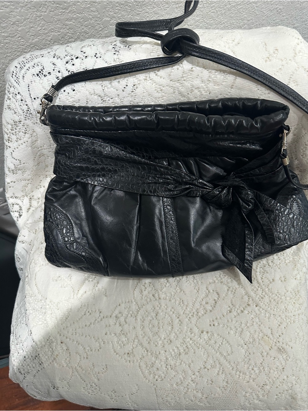 Vintage Reem Black  leather  shoulder Bag with Bow Accent  embossed Mob wife